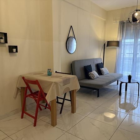 Luxury Apartment Close To The Acropolis Atene Esterno foto